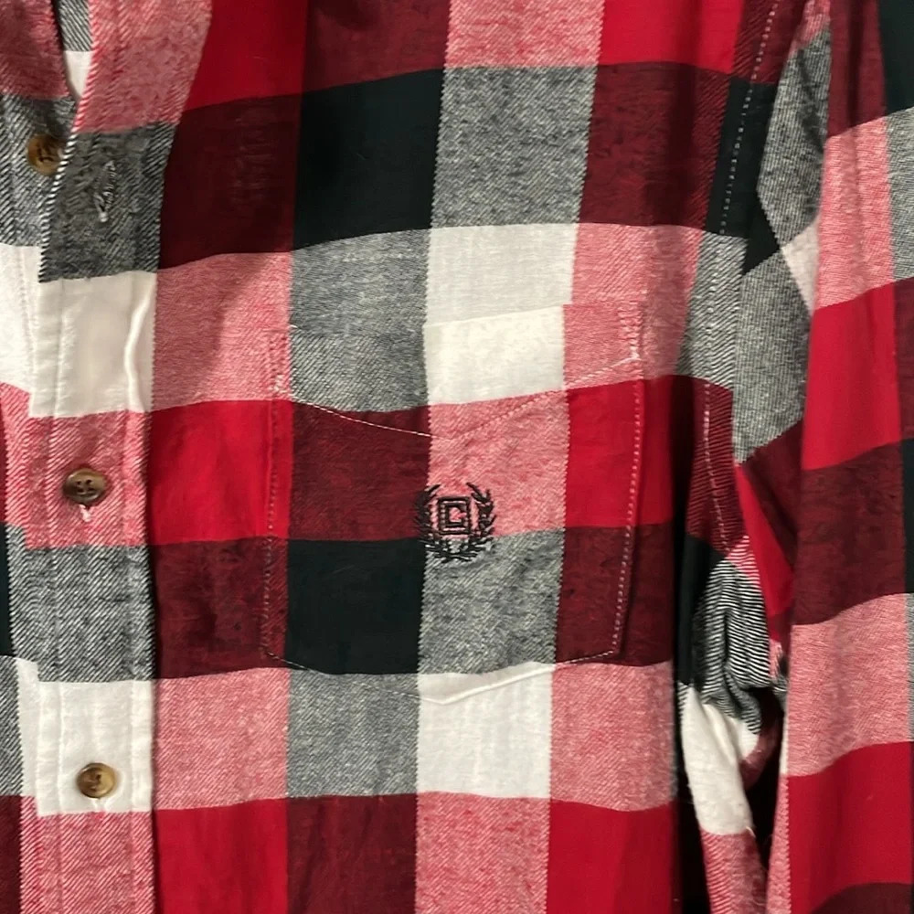 💰Chaps NWOT Plaid Flannel Long Sleeve Button Down Red/Black/White Size Medium - Picture 2 of 7